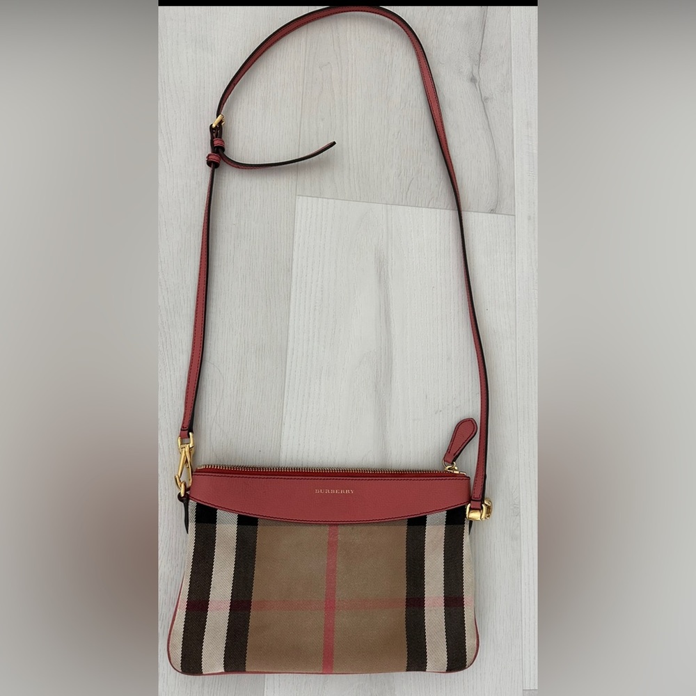 Authentic Burberry Cinnamon Red House Check Leather Peyton Crossbody